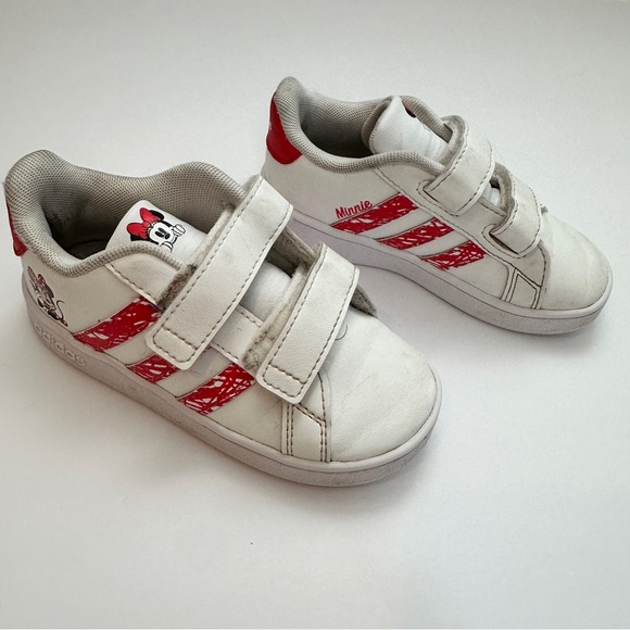 Adidas x Minnie Mouse shoes - 8k - Picture 2 of 7